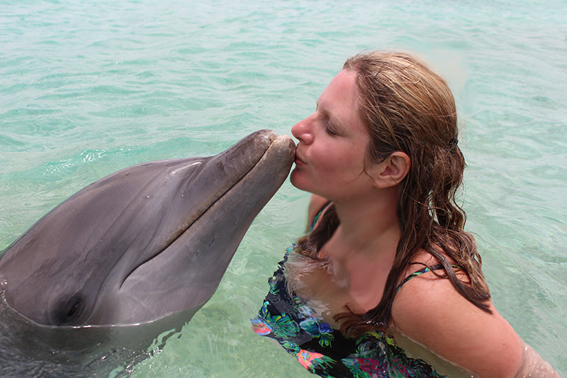 swimming with dolphins bahamas