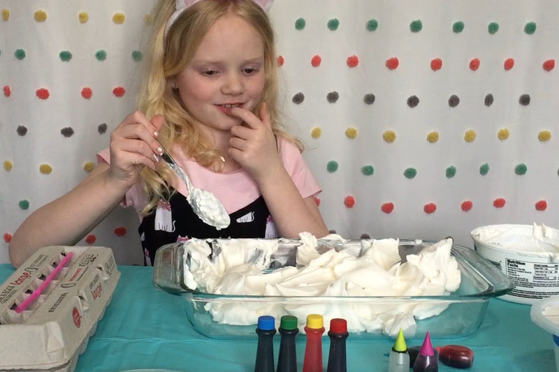 How to Dye Easter Eggs with Cool Whip 