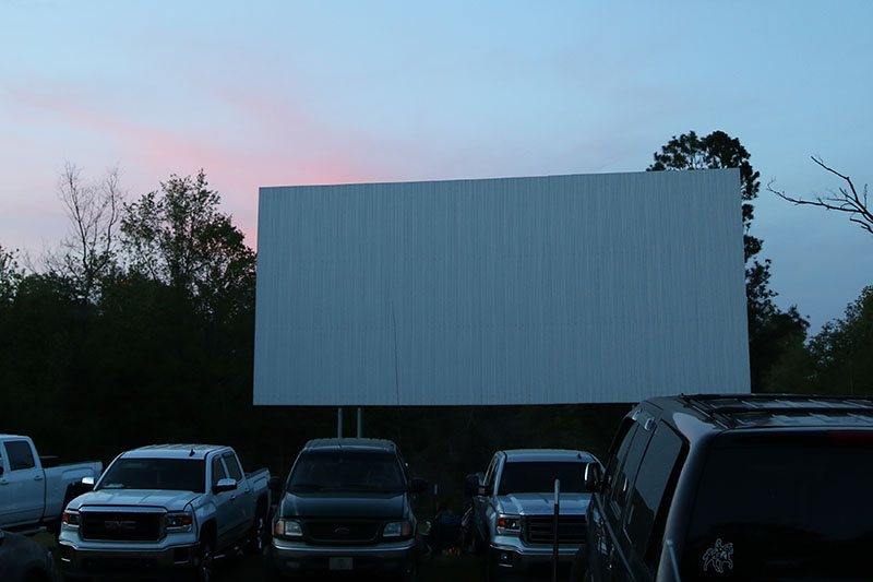 drive-in movie theater locations