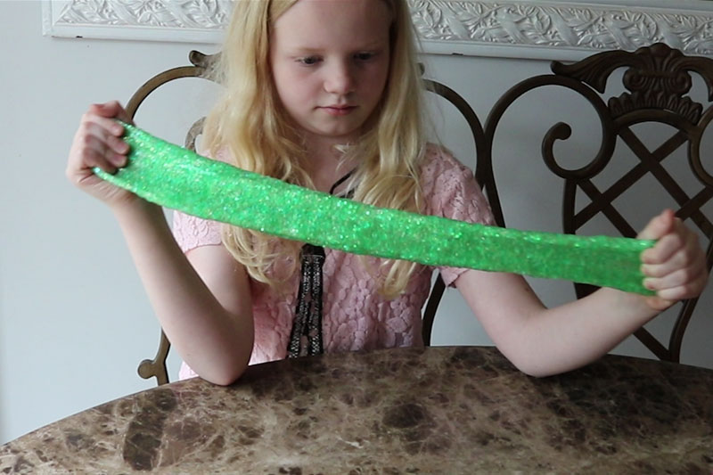 Elmers Glue Mermaid Slime Recipe {An Easy Summer Kids Craft}DIY Crafts