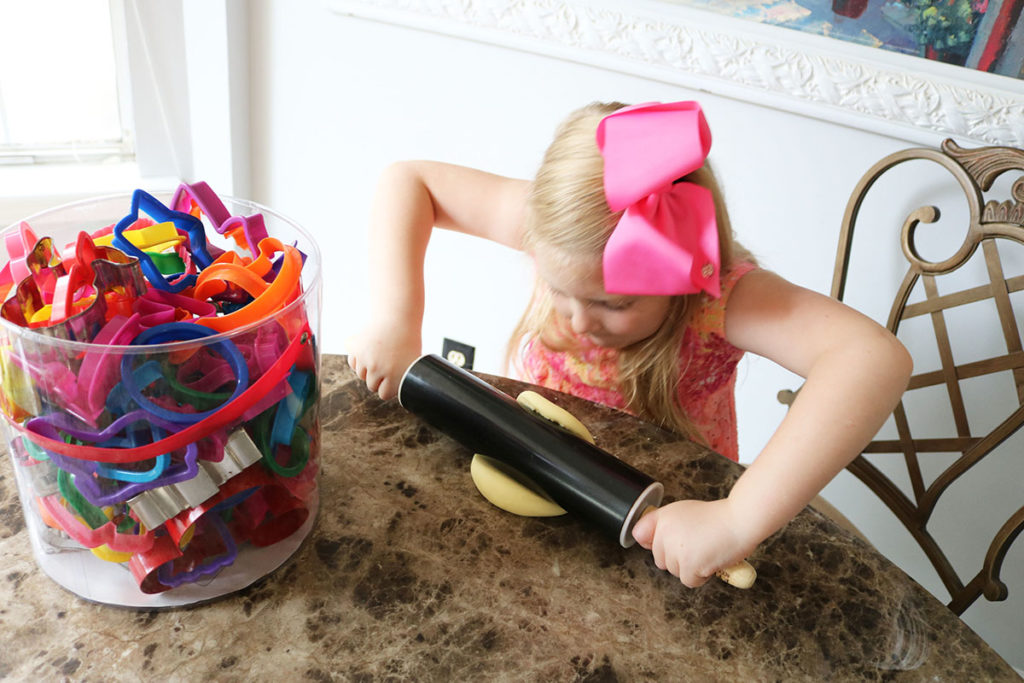 3-Ingredient Pudding Play Dough