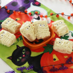 rice krispie treat mummies halloween party